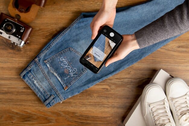 A screenshot of SHEIN product review section, showcasing customer feedback on the fit and quality of jeans.