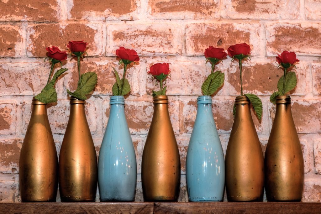 Decoración con piezas vintage 2025: dale un nuevo aire a tu hogar